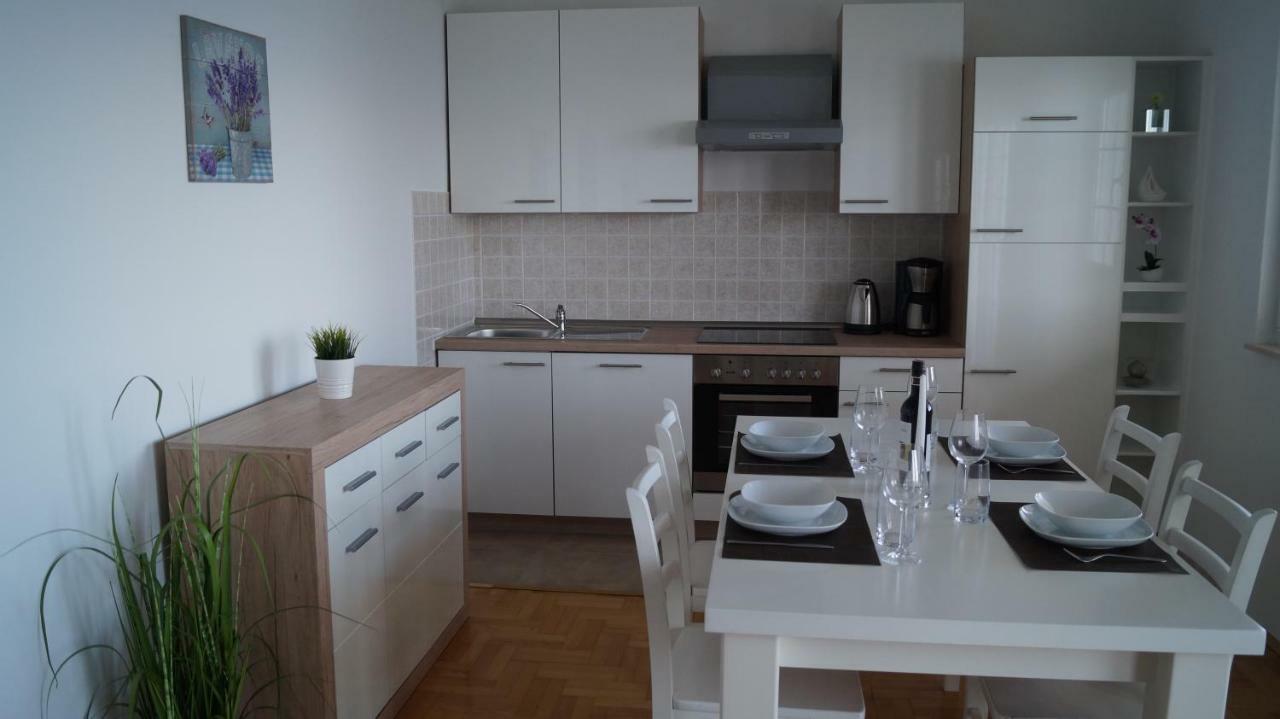 Schoenes Ferienhaus Direkt Am Meer Stomorska Zewnętrze zdjęcie